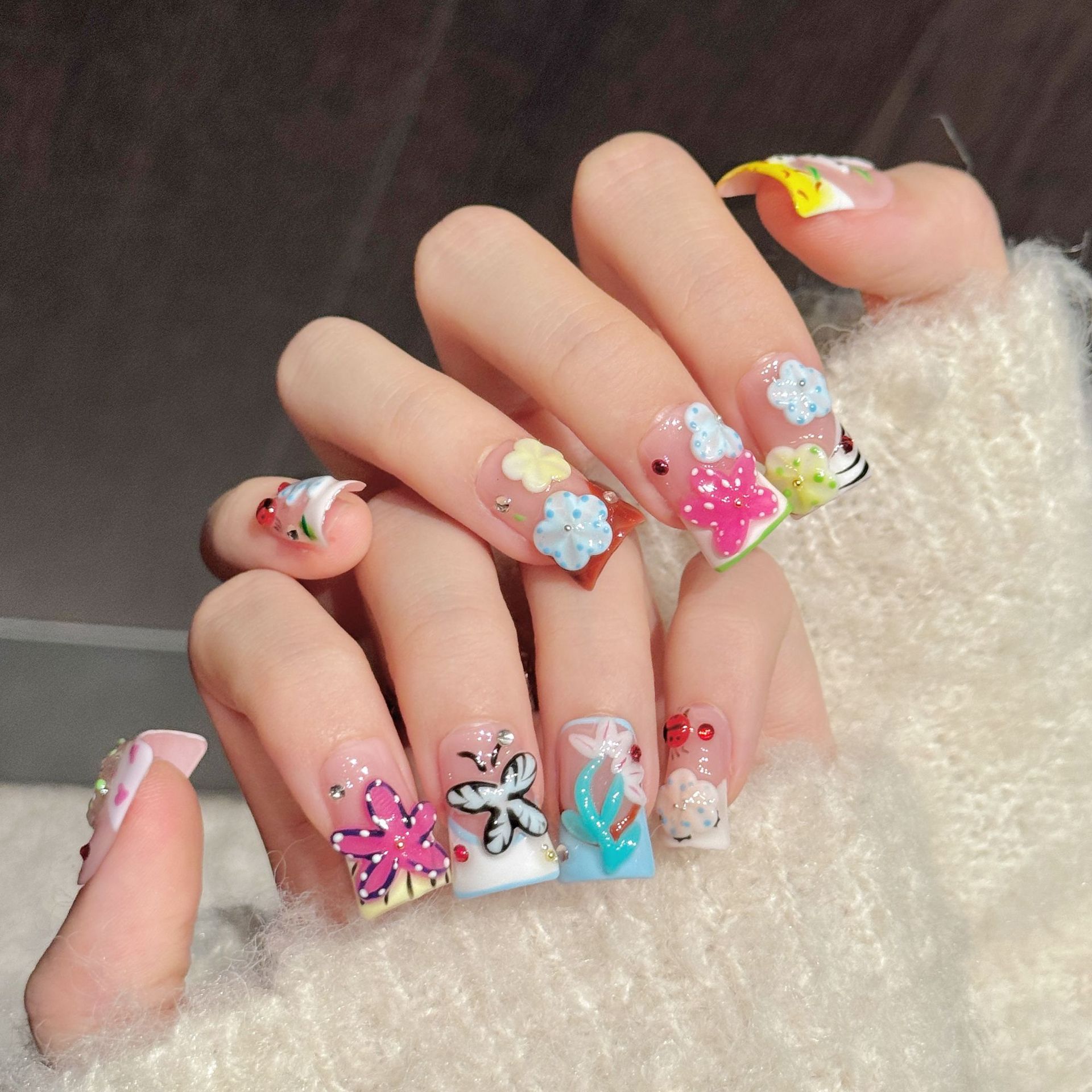 10PCS Uñas postizas hechas a m - Resin Art Flower reseña y precio